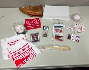 lot 344 image: Assorted Baseball Lot