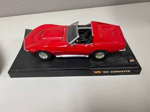 lot 351 image: Die Cast Cars