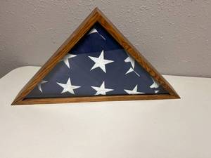 lot 352 image: American Flag in Frame