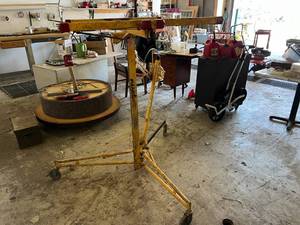 lot 30 image: Panel Lift Drywall Lift