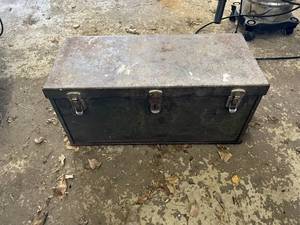 lot 36 image: SK Tool Box & Contents
