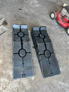 lot 56 image: Rhino Ramps Car Ramps