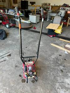lot 62 image: Honda Rototiller with GX25 4 Stroke Motor