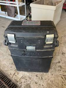 lot 74 image: Grid Eraser Portable Solar Powered Generator