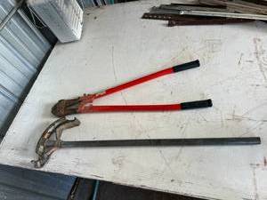 lot 106 image: Conduit Bender & Bolt Cutter