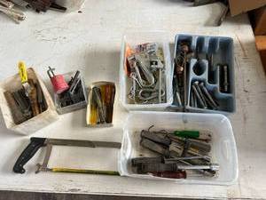 lot 110 image: Mixed HardwareTool Lot