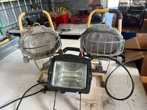 lot 112 image: Shop Lights
