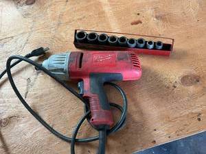 lot 113 image: Milwaukee Impact Wrench & Sockets