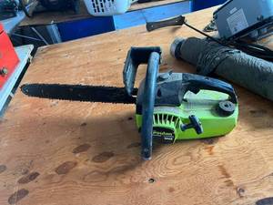 lot 117 image: Poulan 2000 Chain Saw