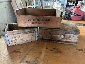 lot 125 image: Vintage Wood Boxes
