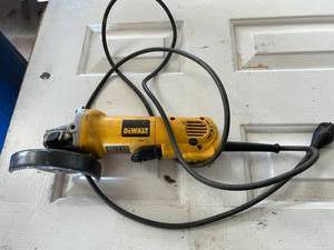 lot 137 image: DeWalt 4 12 Angle Grinder