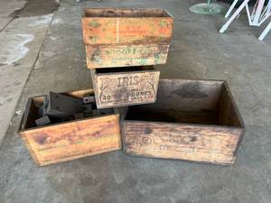 lot 139 image: Vintage Wood Shipping Boxes