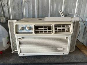 lot 149 image: Crosley Air Conditioner