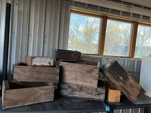 lot 159 image: Vintage Wood Boxes