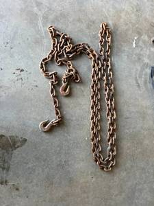 lot 168 image: Chain