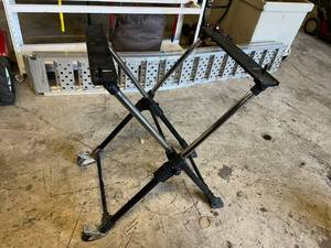 lot 198 image: Collapsible Shop Stand