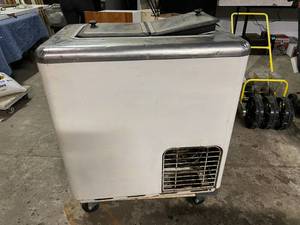 lot 80 image: Vintage Ice Cream Freezer on Cart