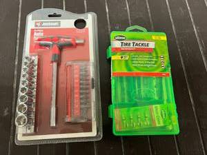 lot 281 image: Auto Repair Kits