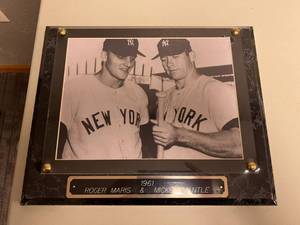 lot 329 image: Roger Maris & Mickey Mantle 1961 Photo on Plaque