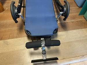 lot 425 image: Hang Ups Inversion Table
