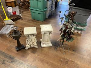 lot 436 image: Plant Stands & Candle Holders