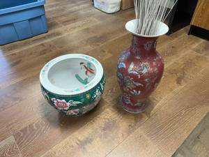 lot 445 image: Decorative Plant Holders