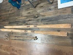lot 454 image: Vintage Skis & Poles