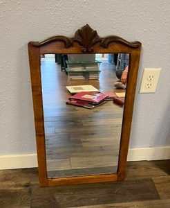 lot 456 image: Vintage Mirror 17 x 29