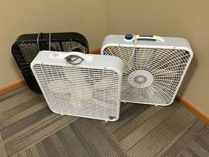 lot 473 image: Box Fans