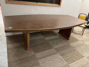 lot 520 image: Conference Table 4x8