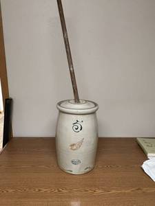 lot 531 image: Red Wing 5 Gallon Churn