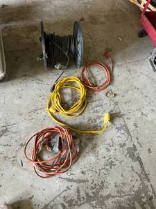 lot 615 image: Extension Cords