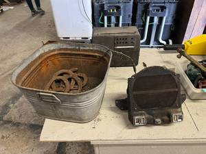 lot 641 image: Mixed Lot - Ford Fly Wheel Magneto Coil, Horseshoes