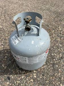 lot 648 image: Propane Tank