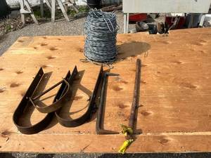 lot 652 image: Mixed Lot