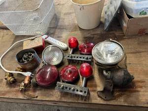 lot 674 image: Vehicle Lights & More