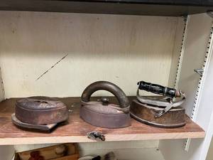 lot 678 image: Flat Irons