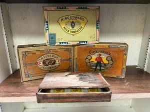lot 680 image: Cigar Boxes