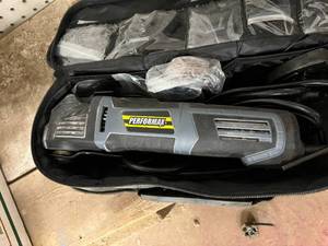 lot 778 image: Oscillating Multi-Tool, 28 Framing Nailer & Shims