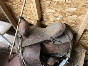 lot 793 image: Saddle