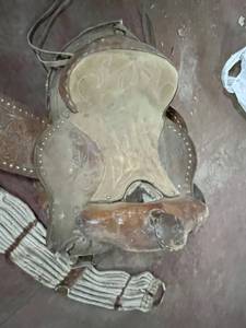 lot 795 image: Youth Saddle