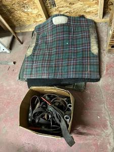 lot 798 image: Horse Tack & Saddle Blankets