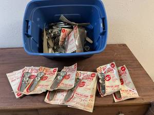 lot 715 image: Tote of NOS Vintage Bottle Re-Cappers