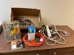 lot 716 image: Mixed Electrical Lot