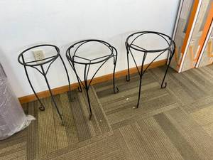 lot 747 image: Plant Stands