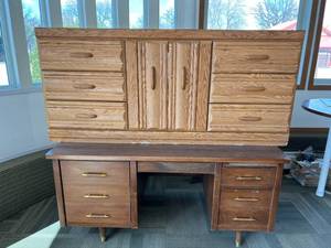 lot 816 image: Desk & Dresser