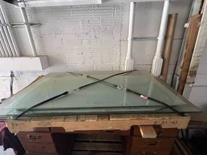lot 843 image: Glass Sheets for DeskCounter Tops