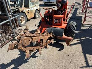 lot 11 image: Ditch Witch Model M422 Trencher with Wisconsin Model AGND Motor