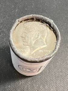 lot 10 image: ROLL OF UNC 2022 KENNEDY HALF DOLLARS