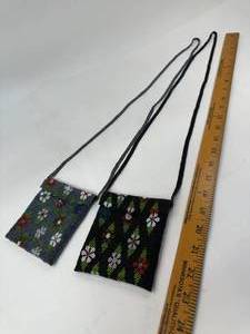 lot 38 image: Two Small Beaded Purses